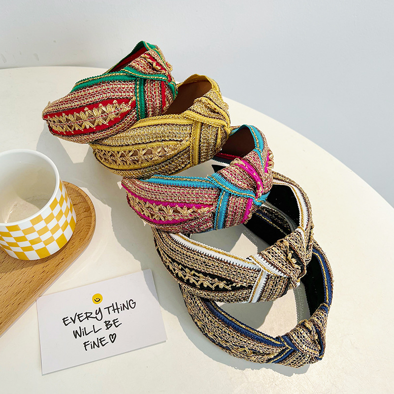 Embroidery Knot - Diadema con nudo brillante dorado bordado