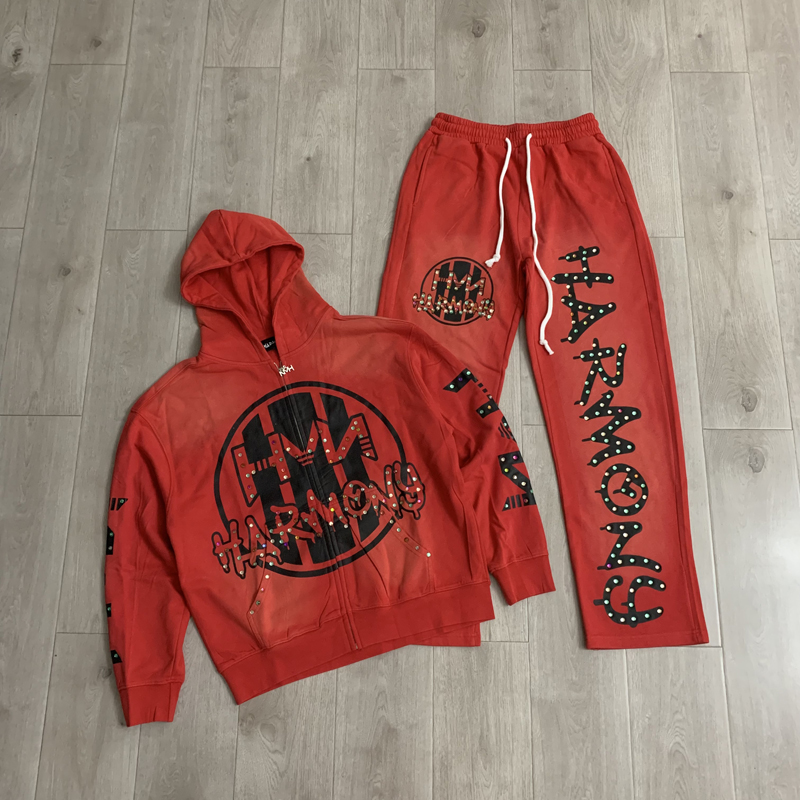 Embroidery Set - Conjunto de Sudadera con Capucha y