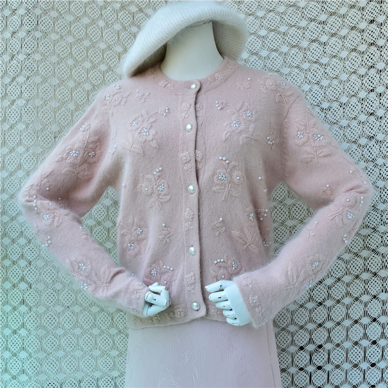 Embroidery Rabbit - Suéter de punto con bordados de
