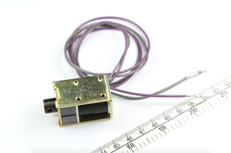 Cubierta de solenoide de TDS-K - Embroidery Machine Barudan reseña y precio
