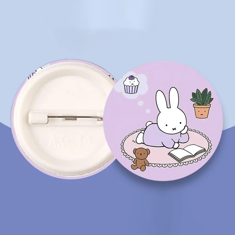 Insignia de dibujos animados d - Embroidery Rabbit reseña y precio