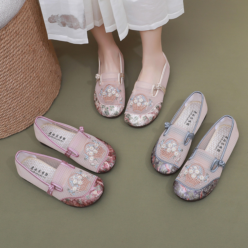 Zapatos planos con bordados de - Embroidery Canvas reseña y precio