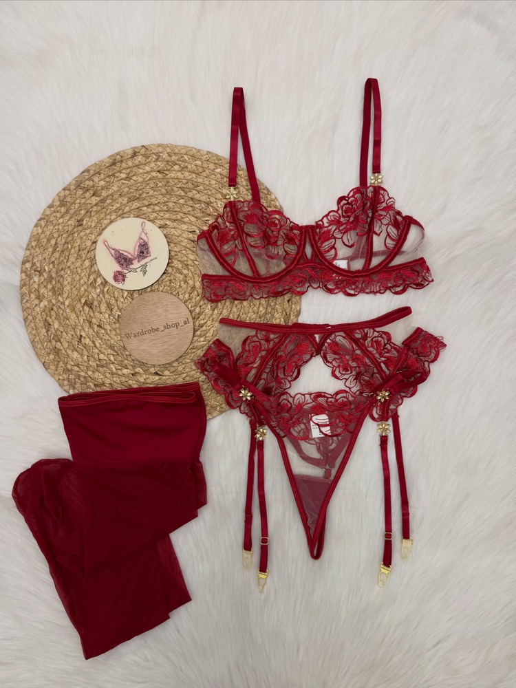 Conjunto de Lencería de Encaje - Embroidery Set reseña y precio
