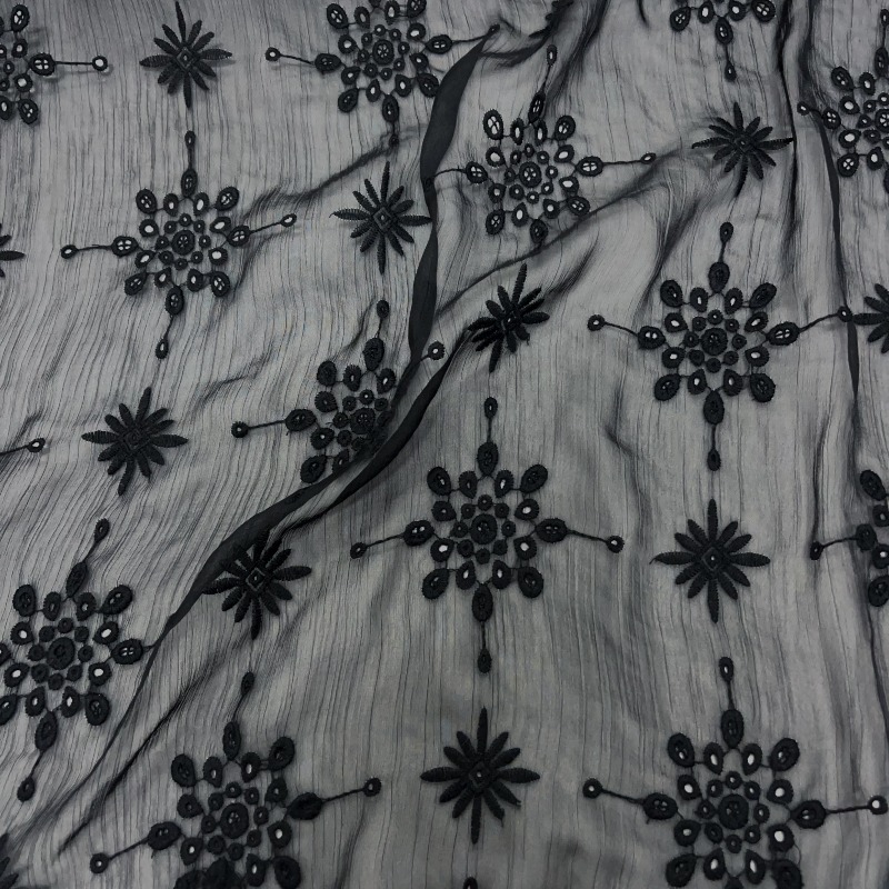 Tela de Chifón Negra Semitrans - Embroidery Knot reseña y precio