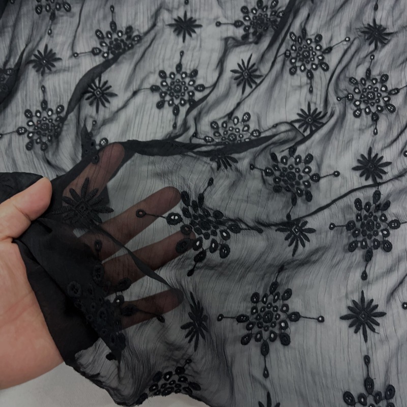 Tela de Chifón Negra Semitrans - Embroidery Knot reseña y precio