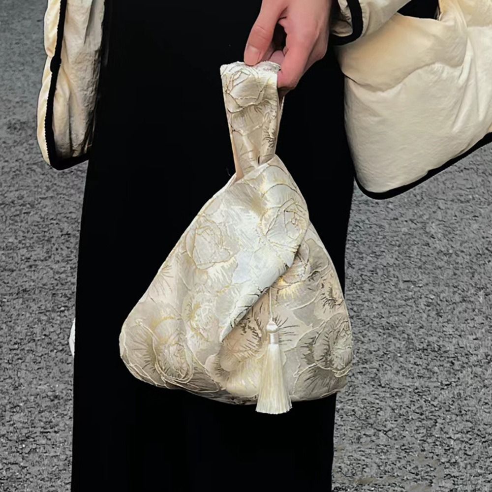 Bolso de muñeca con nudo de es - Embroidery Knot reseña y precio
